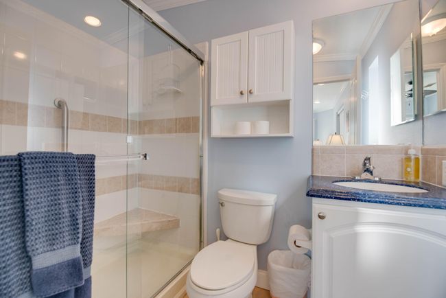 Master Bathroom | Image 15