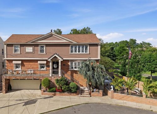 103 East 25th St, Bayonne, NJ, 07002 | Card Image