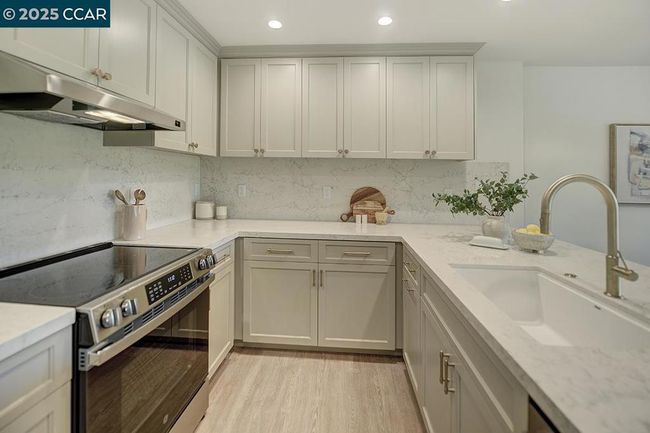 APT-5 - 1217 Running Springs Rd, Condo with 2 bedrooms, 1 bathrooms and 1 parking in Walnut Creek CA | Image 10