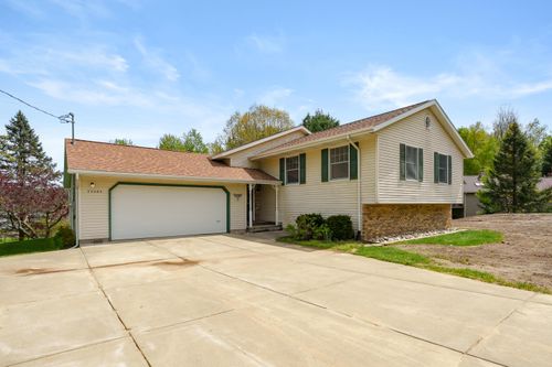 35485 County Road 665, Paw Paw, MI, 49079-8827 | Card Image