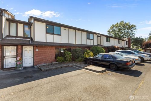 105-212 Sw 146th St, Burien, WA, 98166-1944 | Card Image