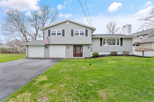 8277 Exeter Dr, Lysander, NY, 13027-1001 | Card Image