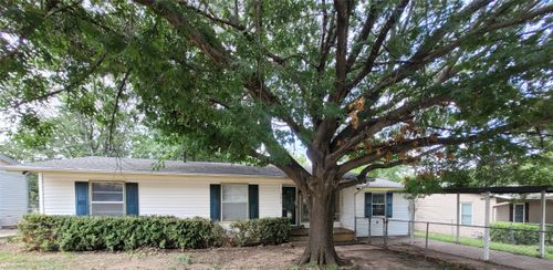 6017 Yeary St, Lake Worth, TX, 76135-3307 | Card Image