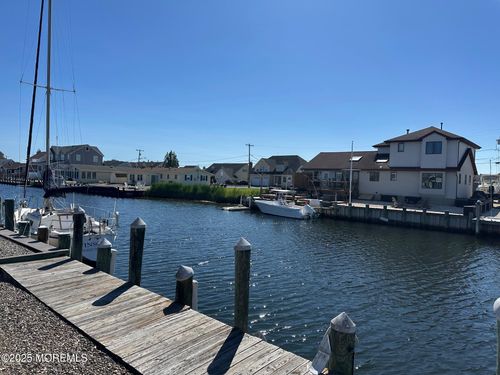 831 Anchor Dr, Forked River, NJ, 08731-3007 | Card Image