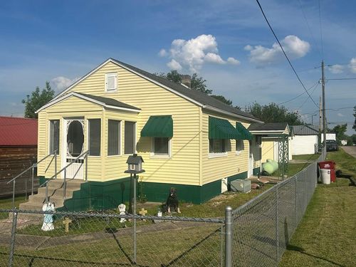 1332 10th St., West Portsmouth, OH, 45663 | Card Image