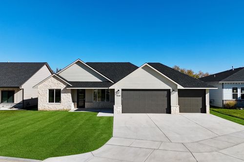 5530 N Saint Paul St, Wichita, KS, 67204-5477 | Card Image