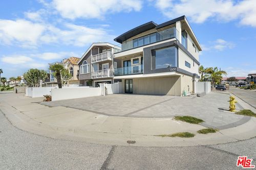 1500 Ocean Dr, Oxnard, CA, 93035-4560 | Card Image