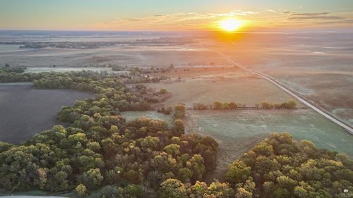 1325 Frontier Rd, Minneapolis, KS, 67467-8742 | Card Image