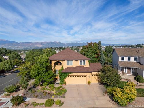6706 Dream Weaver Dr, Colorado Springs, CO, 80923-9217 | Card Image