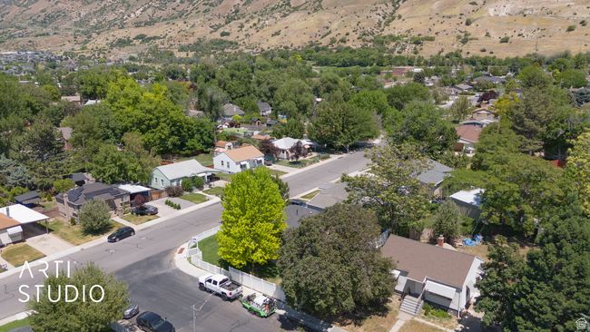 Aerial perspective of suburban area | Image 17