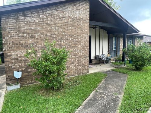 5404 W Shades Valley Dr, Montgomery, AL, 36108-5436 | Card Image