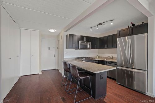 apt-11y-1155 Warburton Ave, Yonkers, NY, 10701-1019 | Card Image