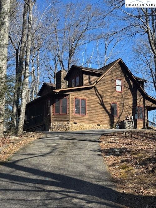 137 Grannys Ridge Rd, Ferguson, NC, 28624-9276 | Card Image