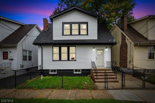 130 Montgomery Ave, Irvington, NJ, 07111-4321 | Card Image
