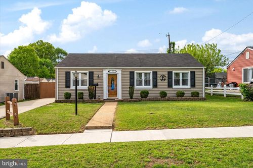 1321 Gatwick Rd, GLEN BURNIE, MD, 21061-4301 | Card Image