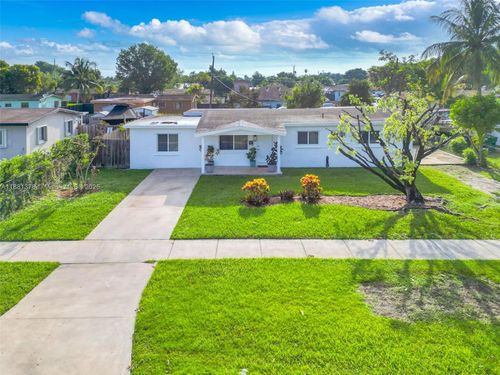 13711 Madison St, Miami, FL, 33176-6232 | Card Image