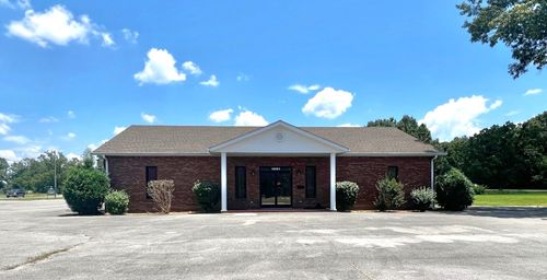 1601 Mcarthur St, Manchester, TN, 37355-2521 | Card Image