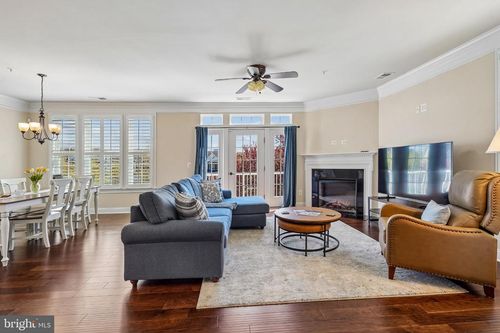 42572 Wildly Ter, ASHBURN, VA, 20148-4347 | Card Image