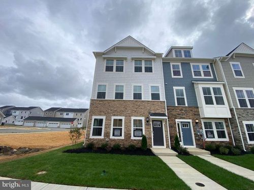 10602 Roundstone Ln, WHITE PLAINS, MD, 20695 | Card Image