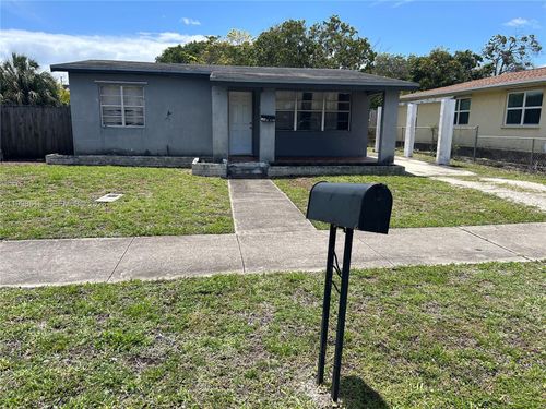 164 Sw 2nd Ct, Deerfield Beach, FL, 33441-3334 | Card Image