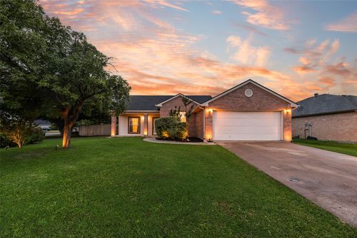401 Autumn Trl, Royse City, TX, 75189-8276 | Card Image