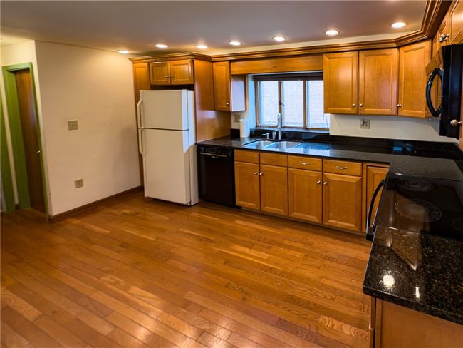124 E Madison Ave, House other with 4 bedrooms, 2 bathrooms and null parking in Vandergrift PA | Image 10