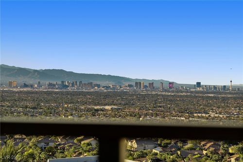 442 Serenity Point Dr, Henderson, NV, 89012-5843 | Card Image