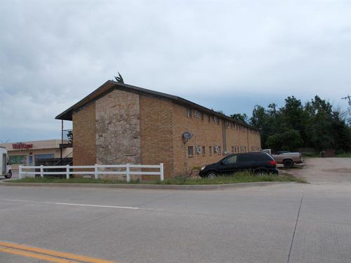 1000-107 S Cornwell Drive, Yukon, OK, 73099 | Card Image