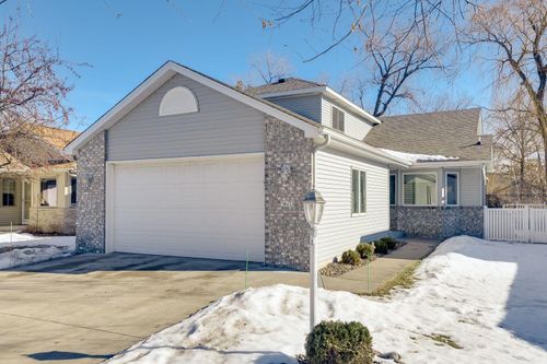 5670 Heather Ridge Drive, Shoreview, MN, 55126 | Card Image