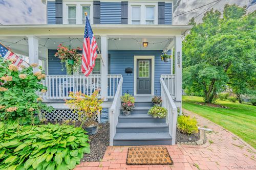 103 Willow Ave, Cornwall, NY, 12518-1437 | Card Image