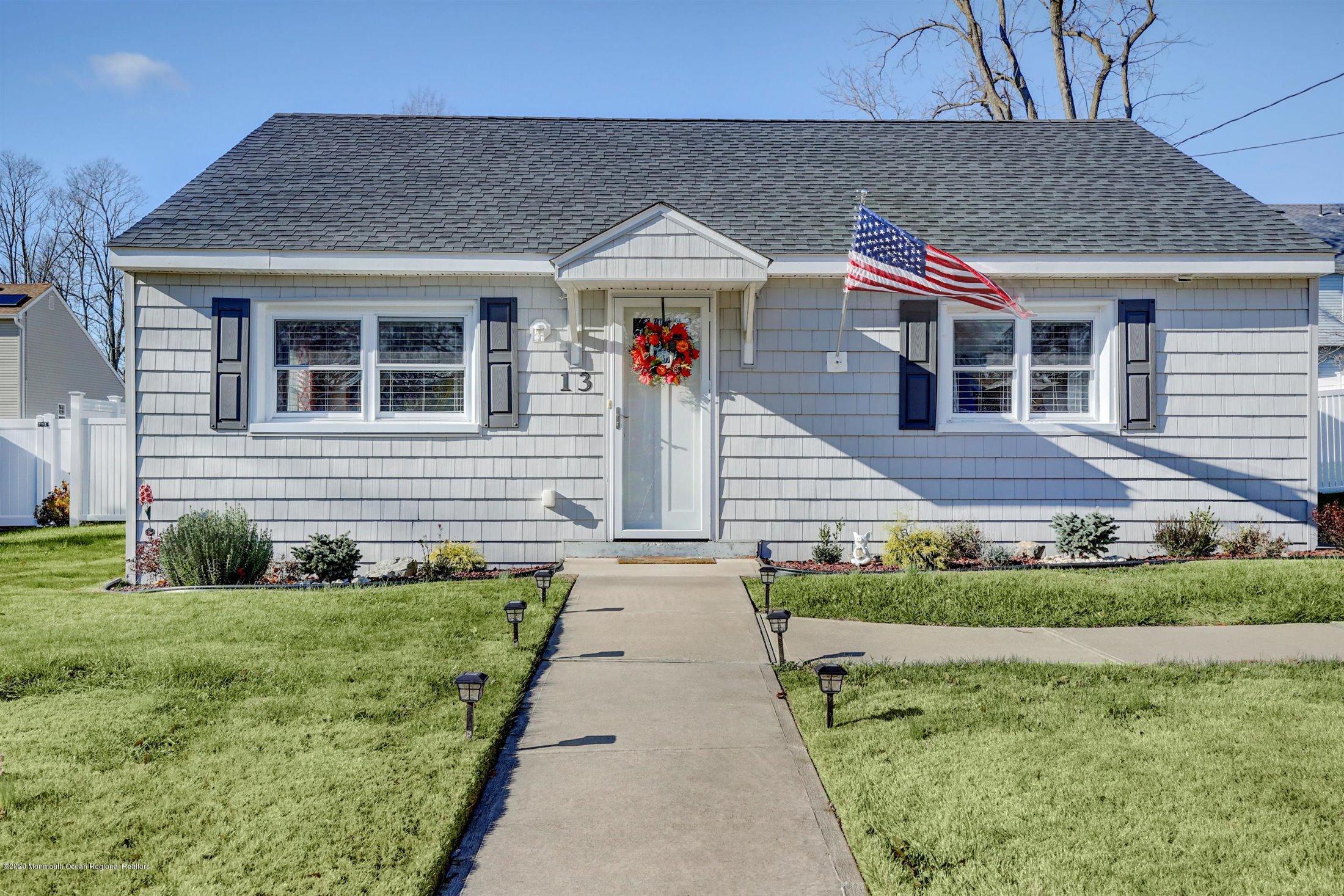 13 Center Street, Sold in Neptune Township Zoocasa