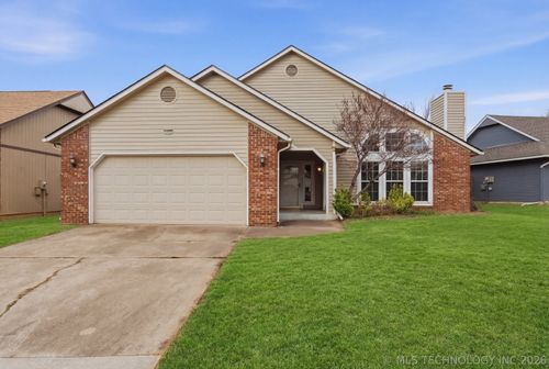 7622 Trenton Ave, Tulsa, OK, 74136-7346 | Card Image