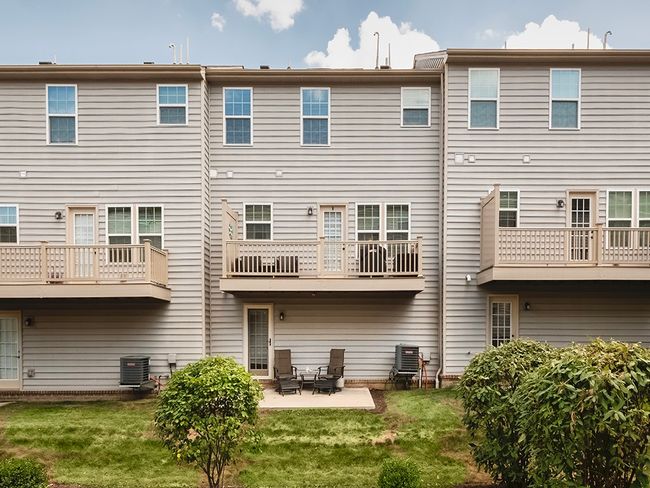 2003 Pointe View Dr, Townhouse with 3 bedrooms, 3 bathrooms and 2 parking in Mars PA | Image 23