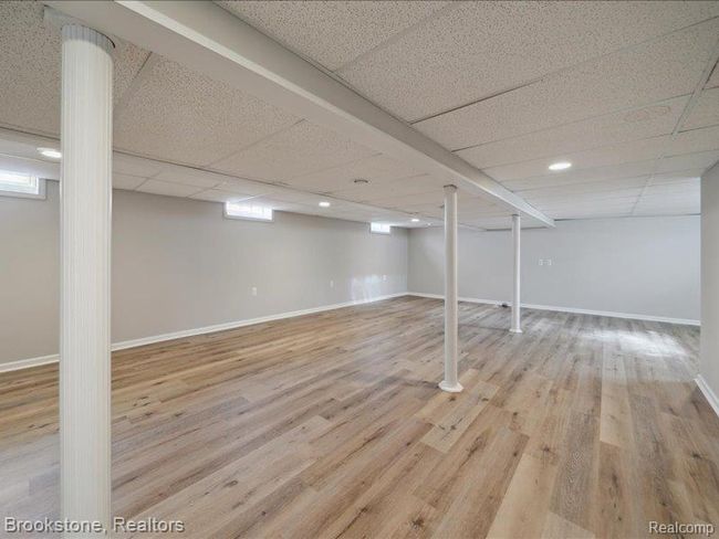 Basement family room | Image 11