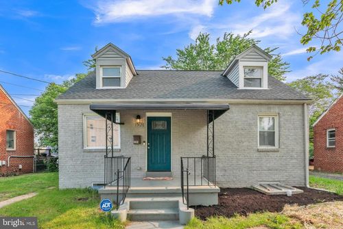 302 Maryland Ave Ne, GLEN BURNIE, MD, 21060-6852 | Card Image