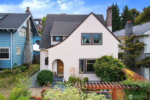 814 N G St, Tacoma, WA, 98403-2414 | Card Image