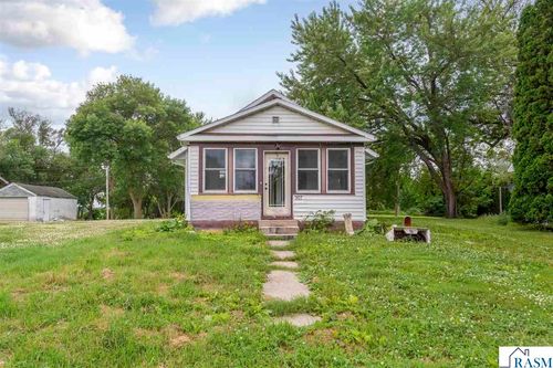 307 S Mill St, Elmore, MN, 56027-3321 | Card Image