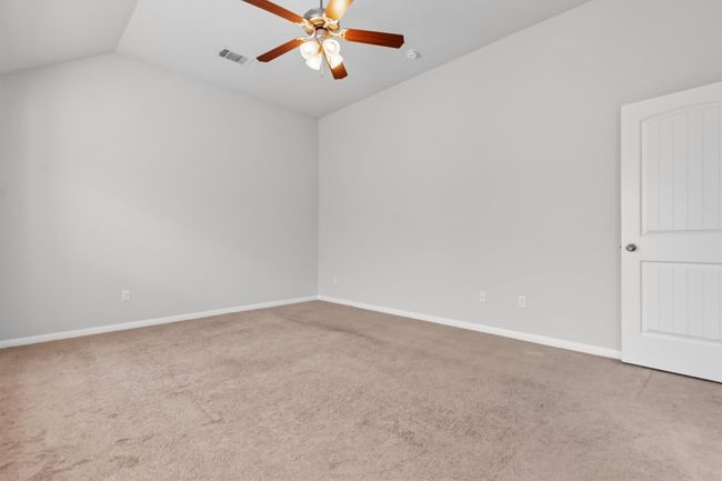 Primary bedroom. | Image 19