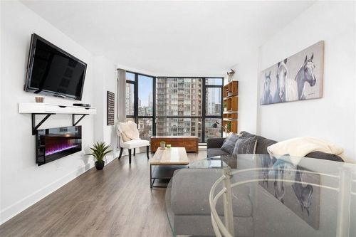 1104-888 Hamilton St, Vancouver, BC, V6B5W4 | Card Image