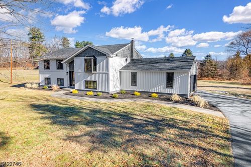 37 Newton Ave, Branchville, NJ, 07826-4203 | Card Image