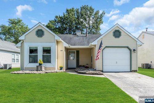 219 Mohican Ln, LITTLE EGG HARBOR TWP, NJ, 08087-1336 | Card Image