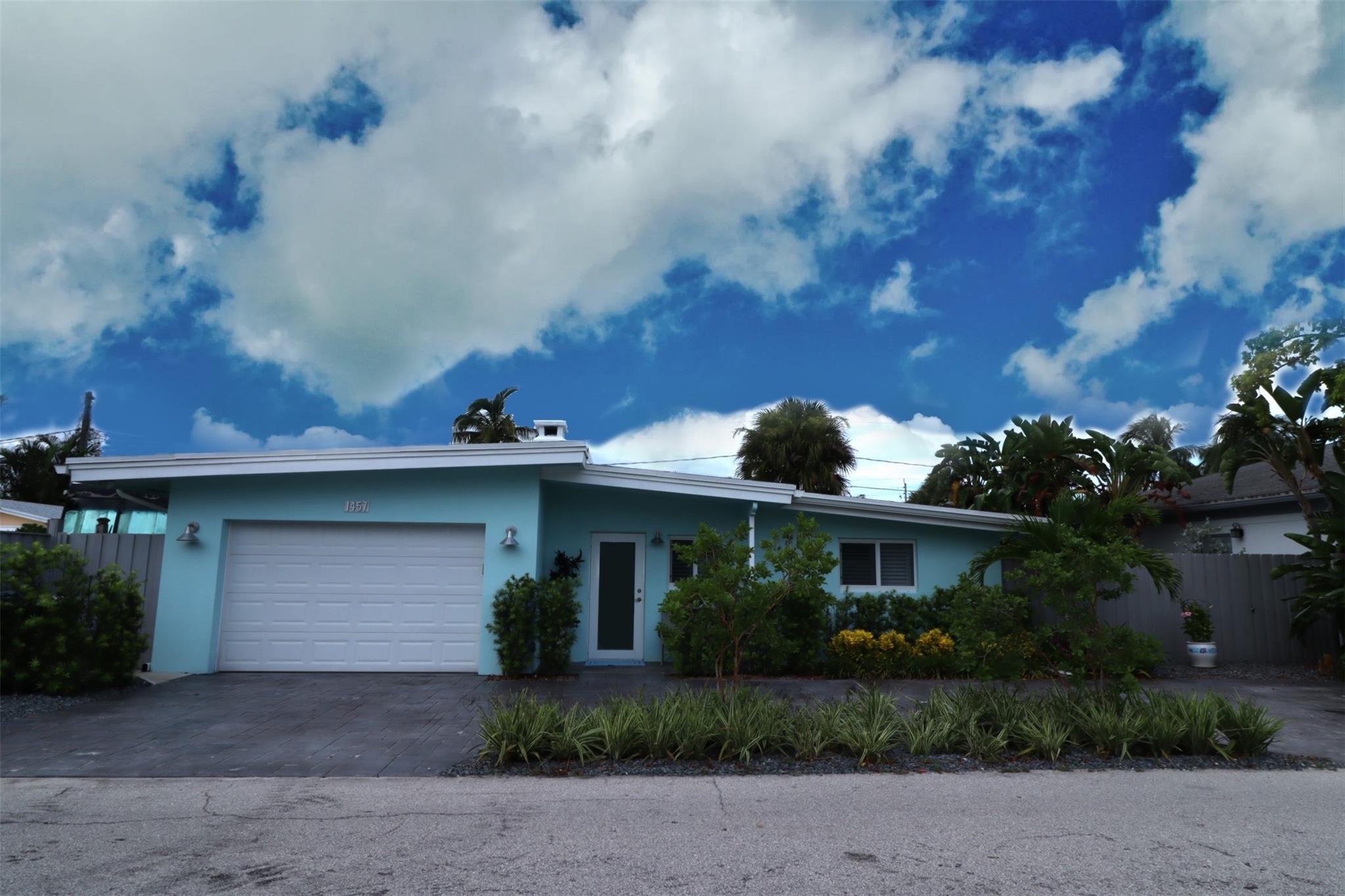 24th St, Wilton Manors, FL 33305