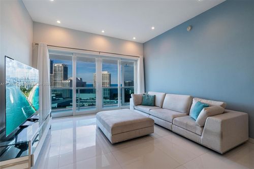 ph-p-6770 Indian Creek Dr, Miami Beach, FL, 33141-5700 | Card Image