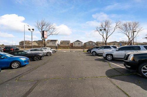 1397 N Main Street, Manteca, CA, 95336 | Card Image