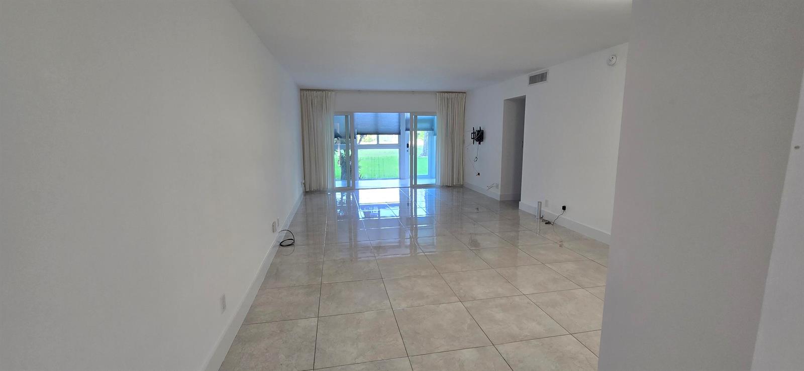 Residential Lease in Pompano Beach 5