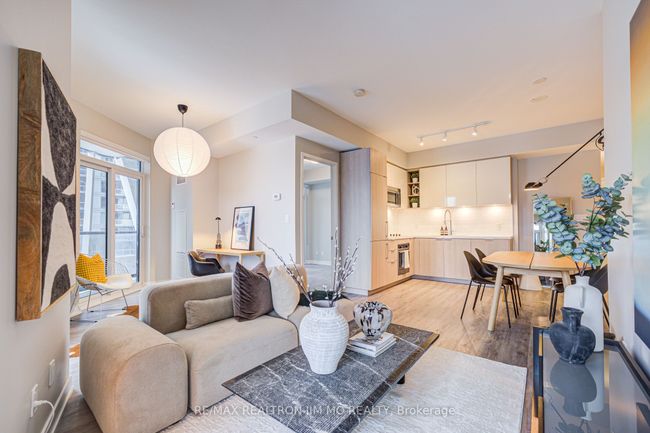 811 - 50 Ordnance St, Condo with 3 bedrooms, 2 bathrooms and 1 parking in Toronto ON | Image 21