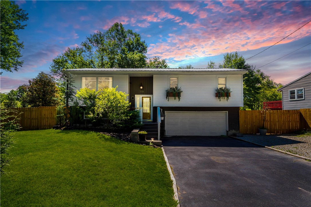 Brownfield Ln, Uniontown, PA 15401