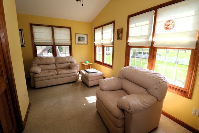 115 Marsh Hawk Dr, House other with 3 bedrooms, 4 bathrooms and 2 parking in Le Roy IL | Image 5