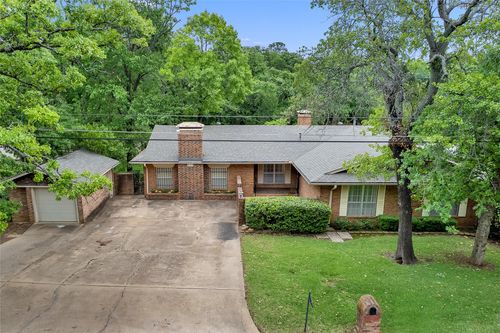 930 S Maurice Avenue, Denison, TX, 75020 | Card Image