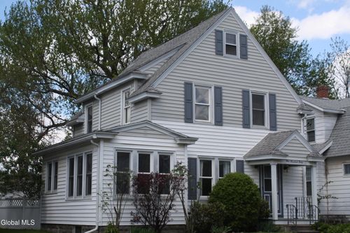 140 6th St, Scotia, NY, 12302-1916 | Card Image
